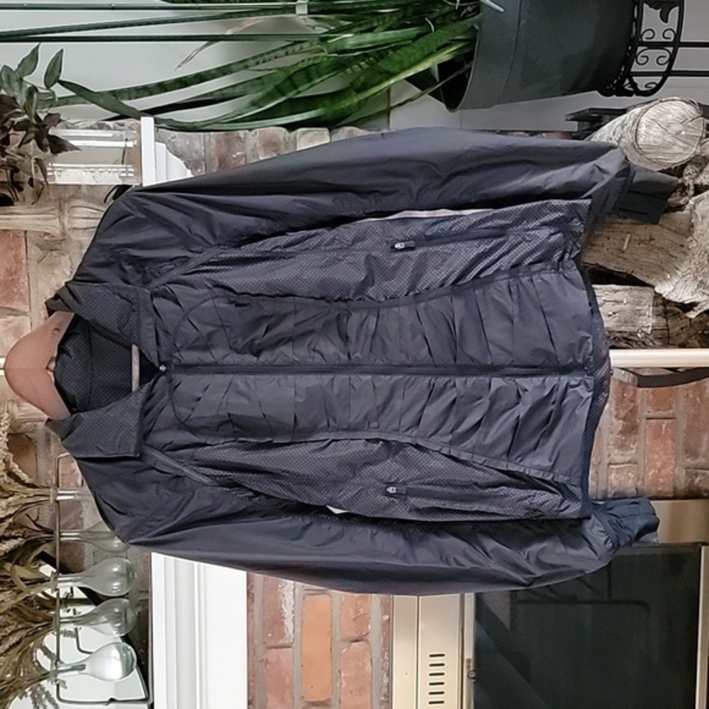 Lululemon Athletica Womens Run Take Flight Full Zip/ZipUp Jacket Black Size 6